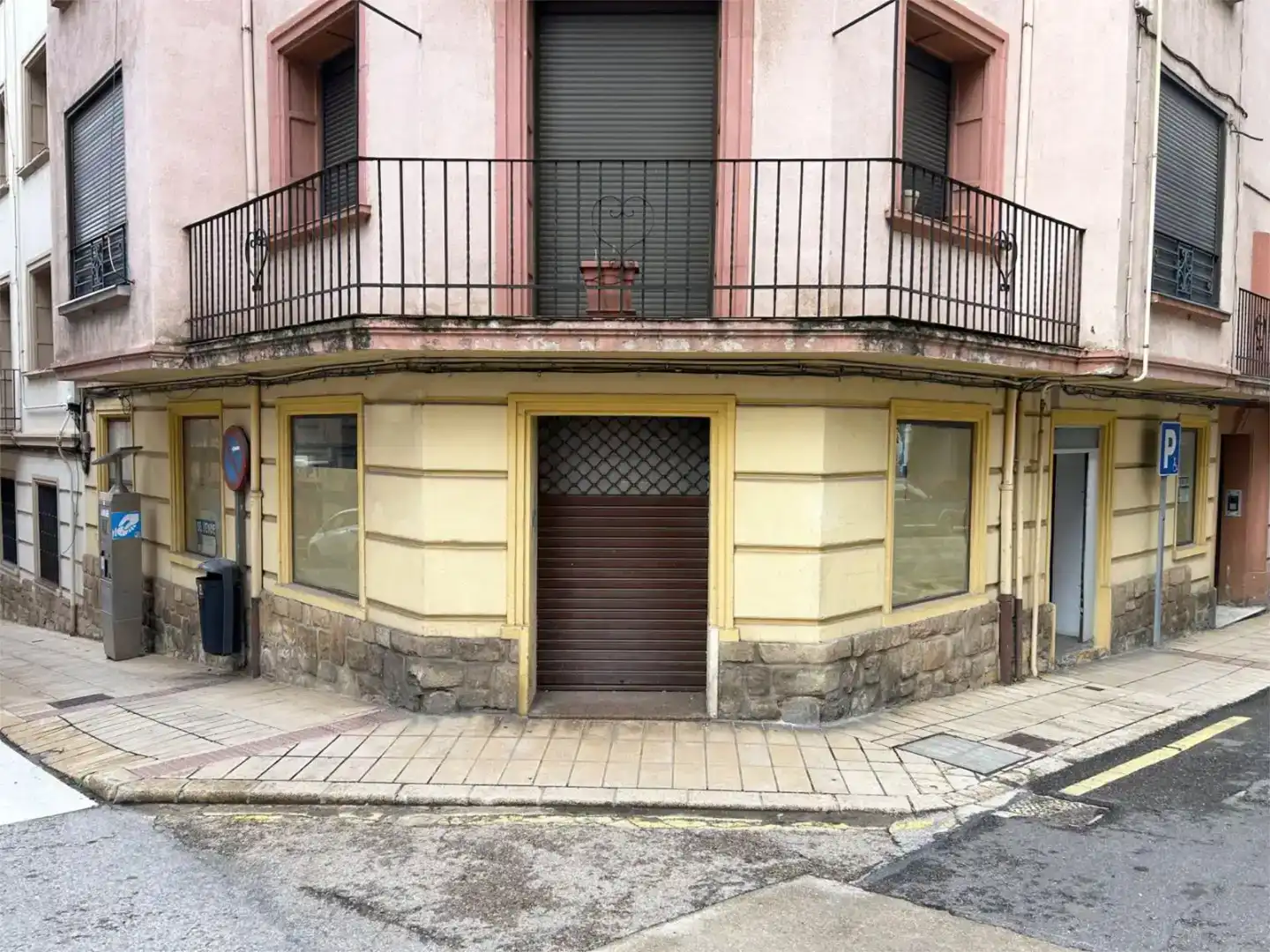 Vista exterior de Pis en venda en Soria Capital  amb Parquet i Traster
