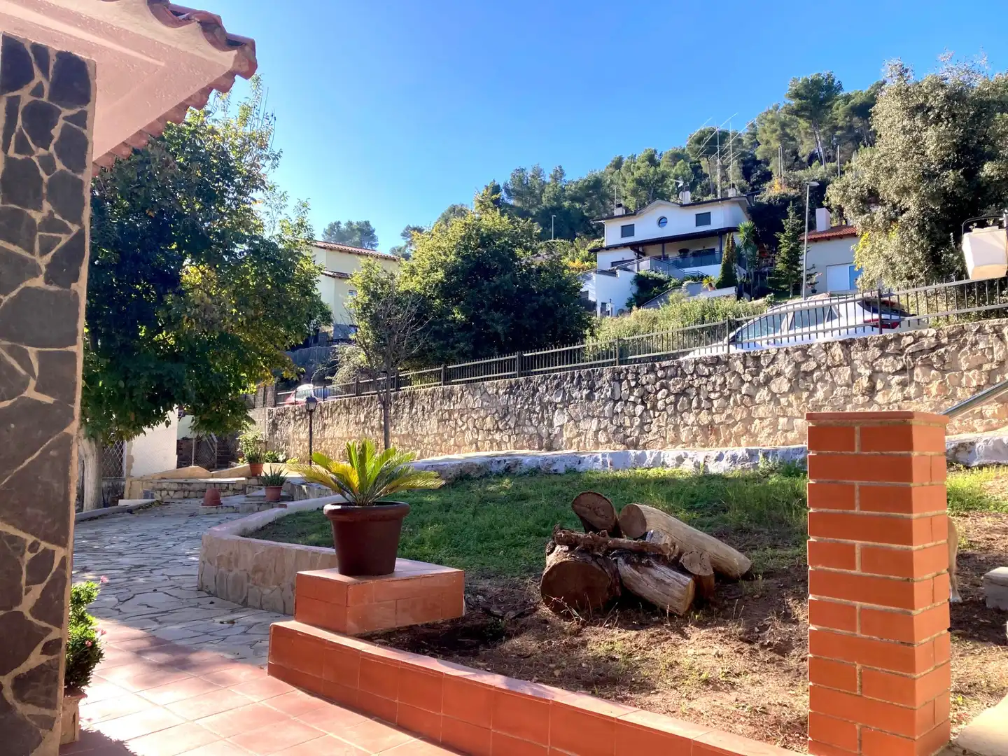 Vista exterior de Casa o chalet en venta en Corbera de Llobregat con Aire acondicionado, Calefacción y Jardín privado