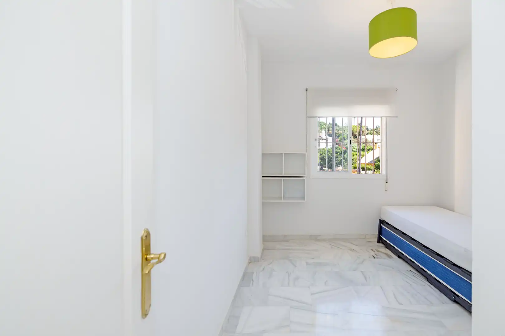Schlafzimmer von Wohnung zum Verkauf in Marbella mit Klimaanlage, Heizung und Terrasse