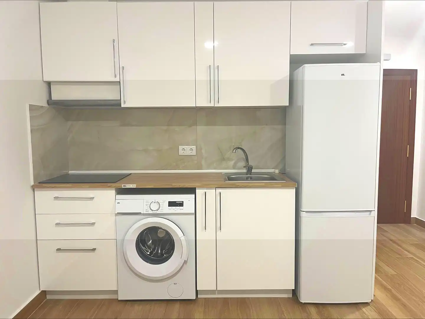 Cocina de Estudio de alquiler en Alcobendas con Aire acondicionado y Calefacción