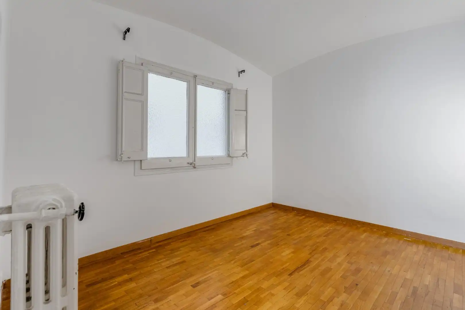 Habitación de Piso en venta en Barcelona con Calefacción, Parquet y Trastero