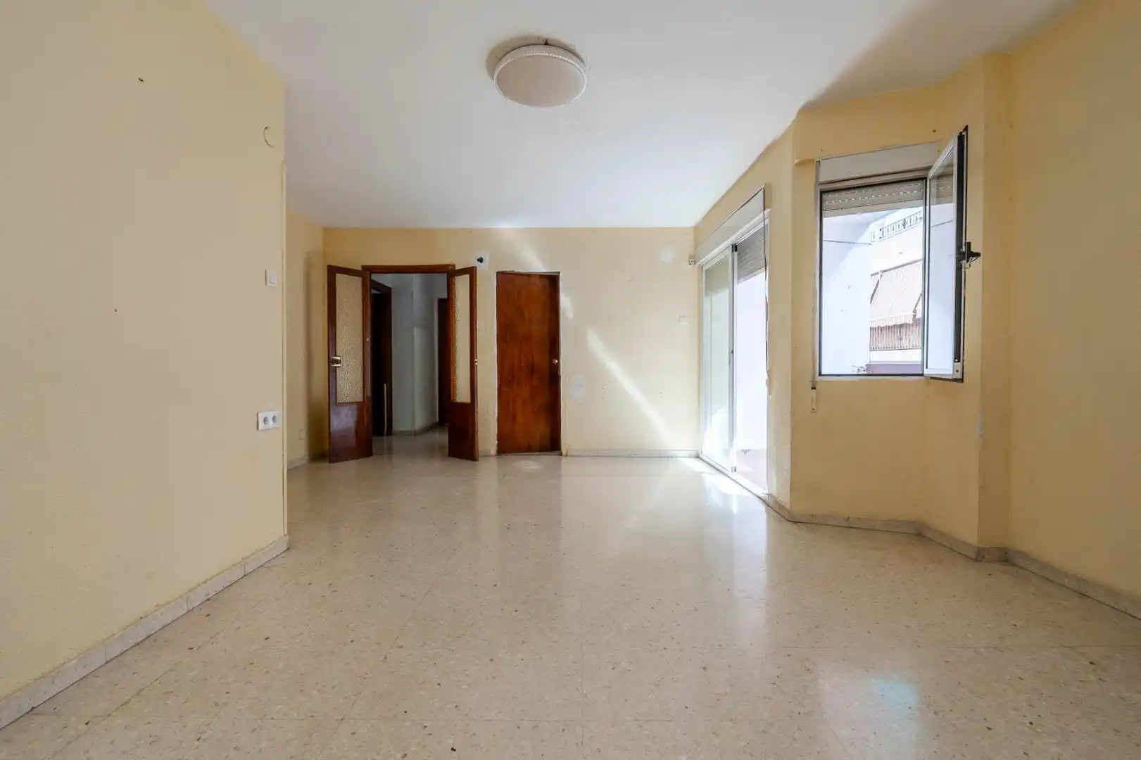 Piso en venta en Atarfe con Balcón