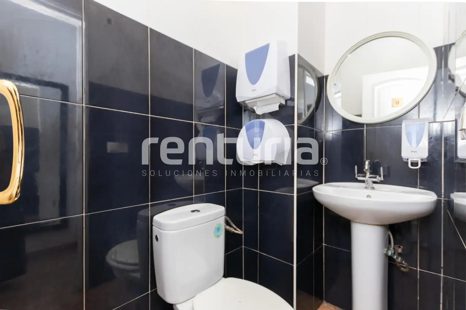 Baño de Local en venta en Gandia con Aire acondicionado, Terraza y Amueblado