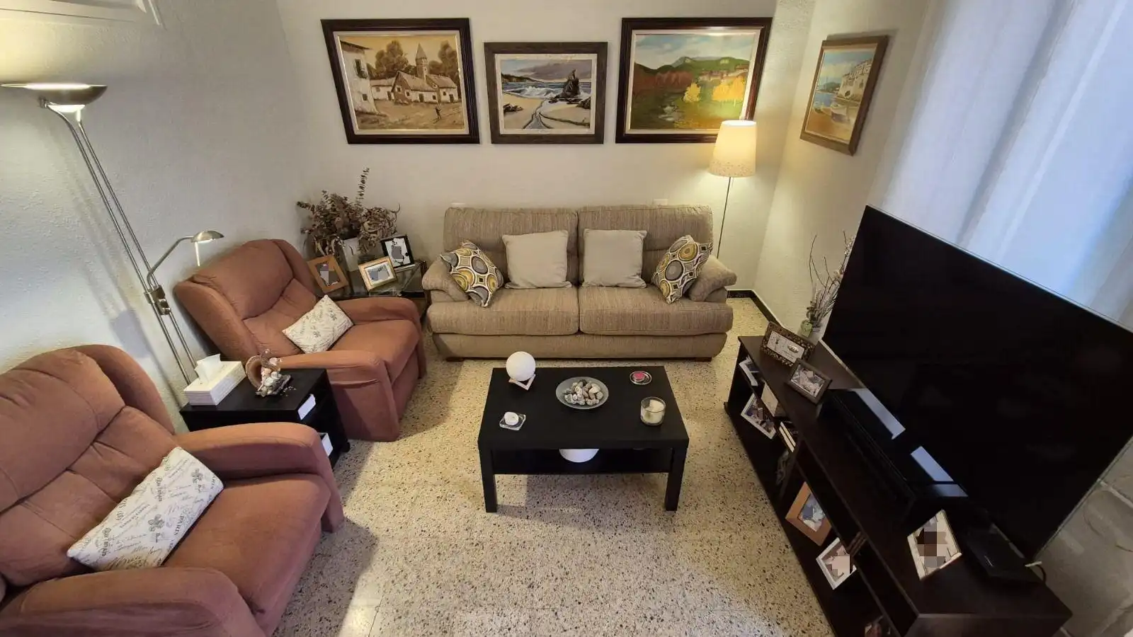 Sala d'estar de Casa o xalet en venda en Castellar del Vallès amb Aire condicionat, Jardí privat i Terrassa