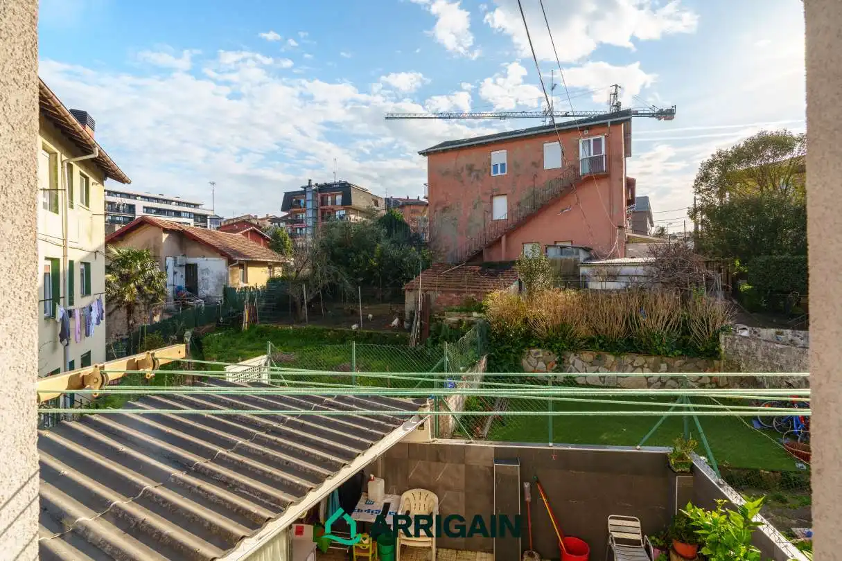 Jardí de Pis en venda en Donostia - San Sebastián  amb Calefacció, Jardí privat i Terrassa
