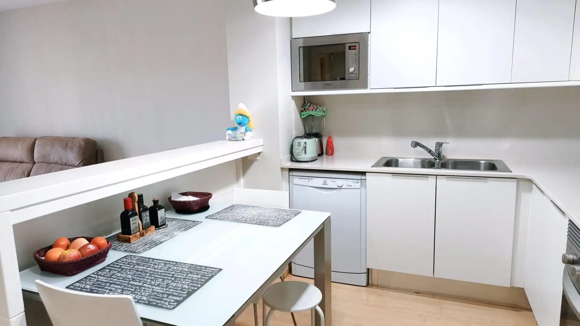 Kitchen of Flat for sale in Sabadell  with Air Conditioner, Parquet flooring and Balcony
