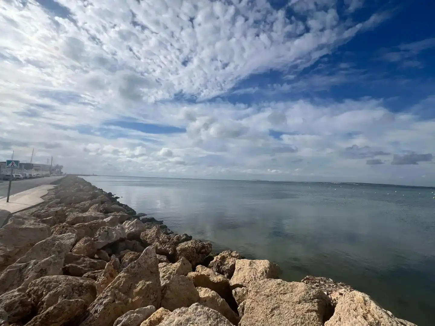 Vista exterior de Pis de lloguer en Santa Pola amb Aire condicionat i Balcó