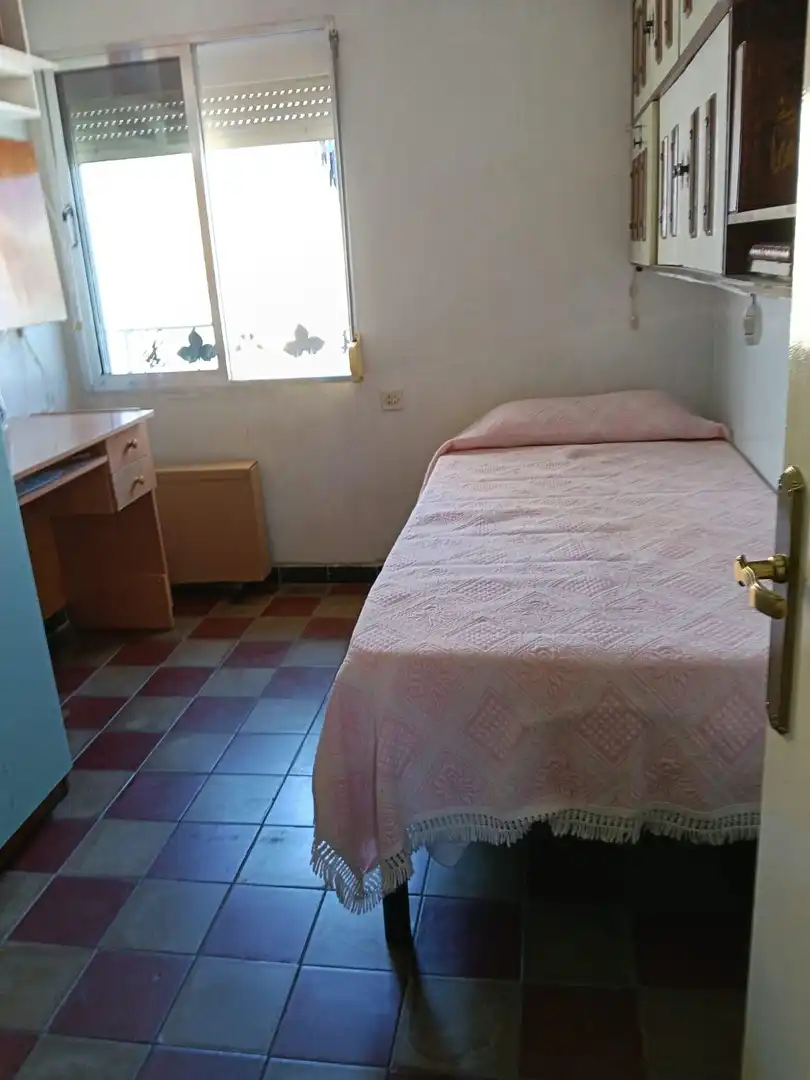 Dormitori de Pis en venda en Sevilla amb Aire condicionat