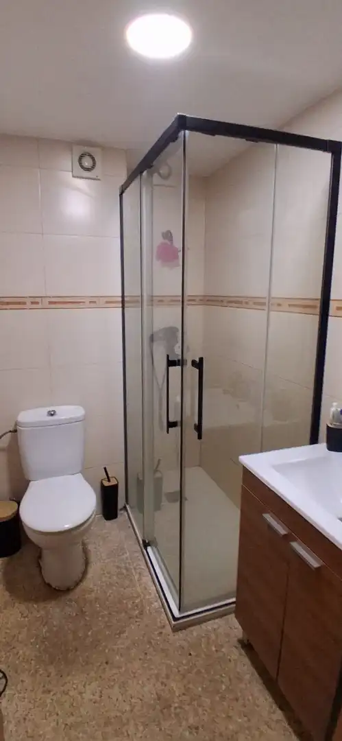 Badezimmer von Wohnung zum Verkauf in Torrent mit Balkon