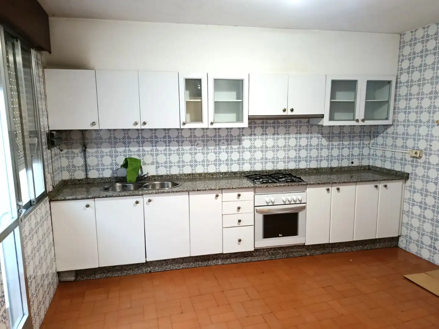 Kitchen of Flat for sale in Vilagarcía de Arousa  with Terrace and Balcony