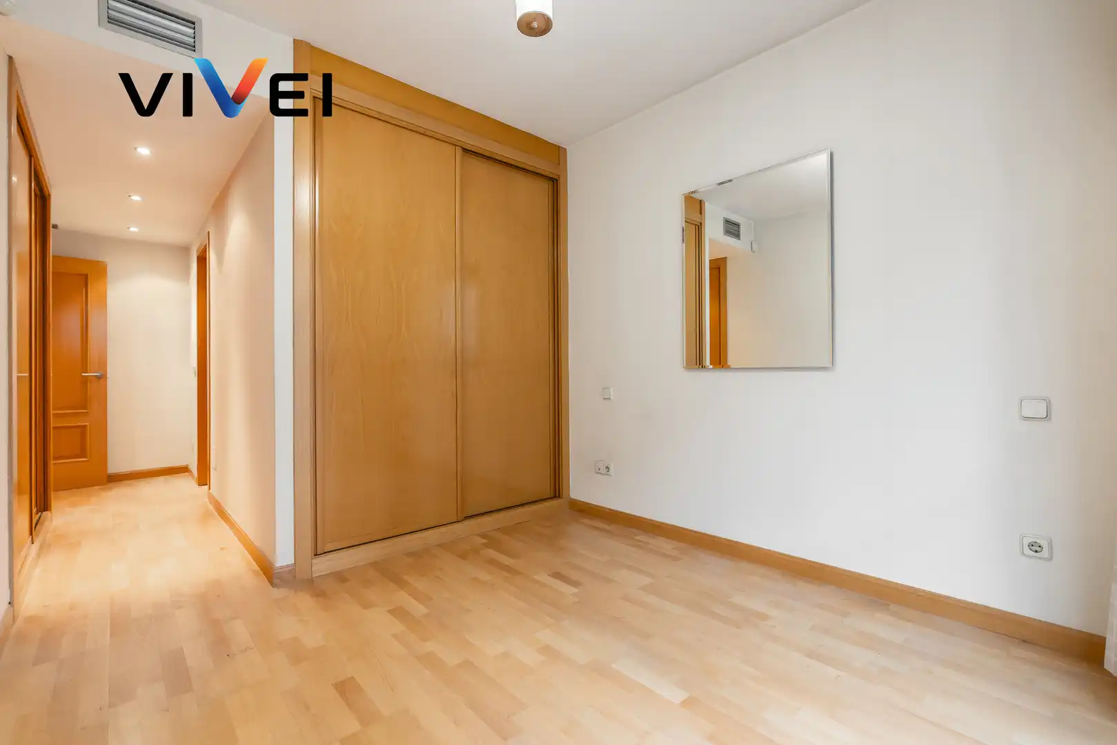 Bedroom of Flat for sale in Madrid  with Heating, Terrace and Storage room