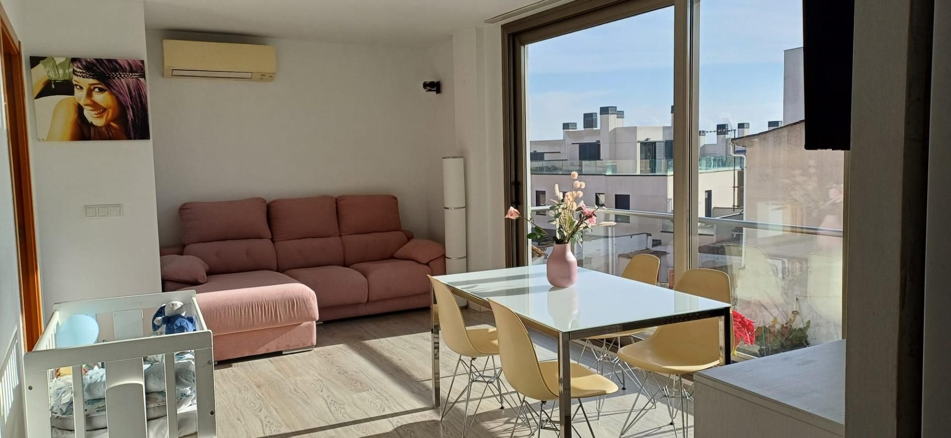 Living room of Flat for sale in  Palma de Mallorca  with Air Conditioner, Heating and Parquet flooring
