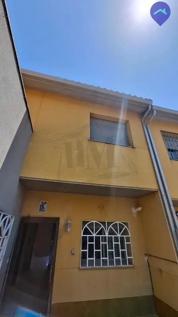 Vista exterior de Casa o xalet en venda en Las Ventas de Retamosa amb Calefacció, Jardí privat i Terrassa