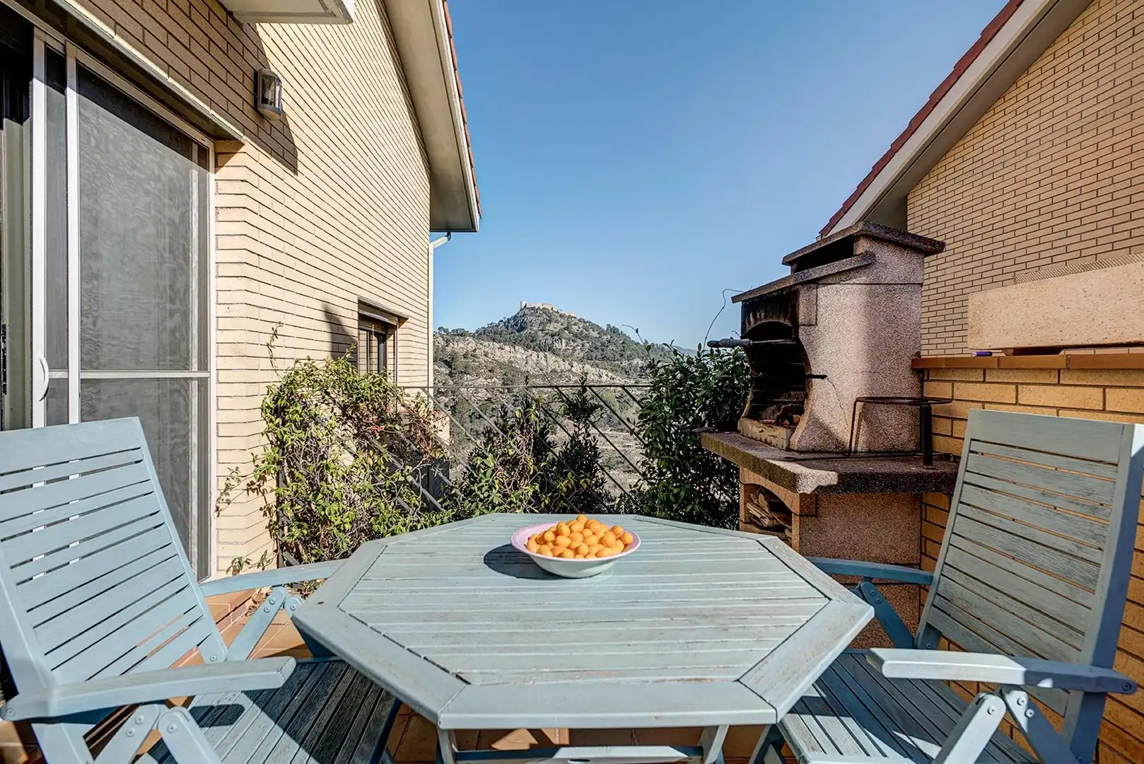 Terraza de Casa o chalet en venta en La Pobla de Claramunt con Aire acondicionado, Calefacción y Jardín privado
