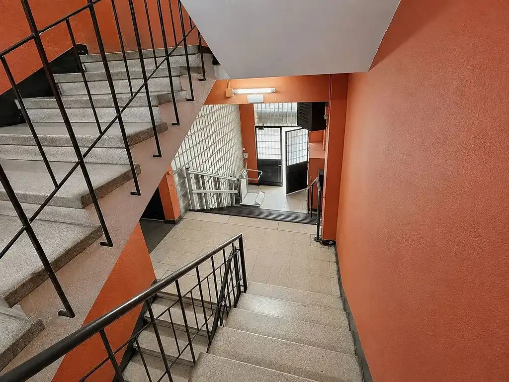Local comercial en venta en Carrer de Campo Florido 54, imagen 11