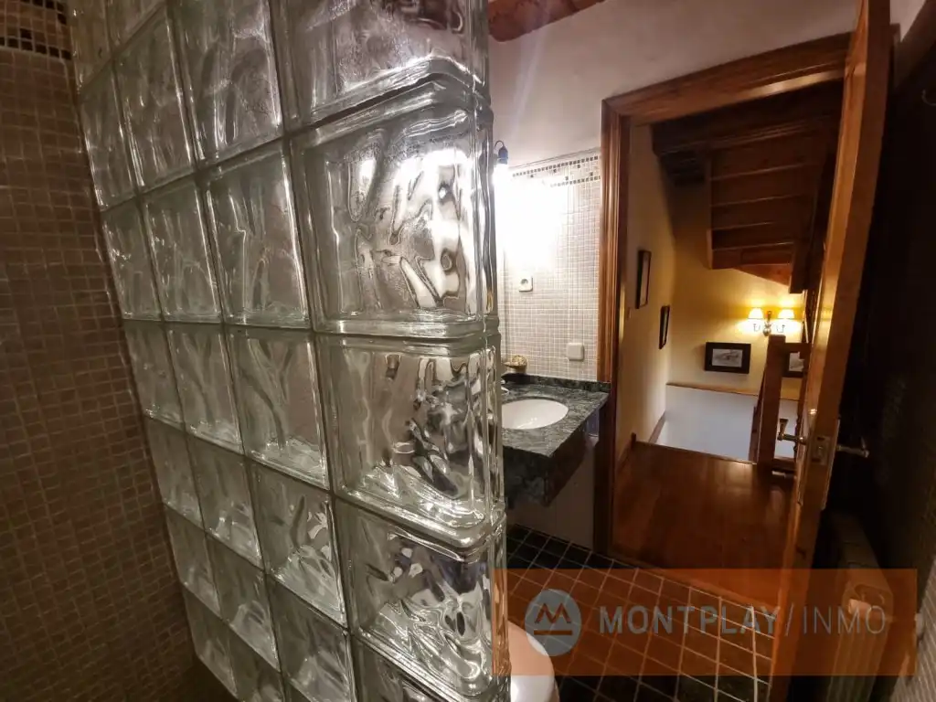 Bathroom of Detached homes for sale in Naut Aran