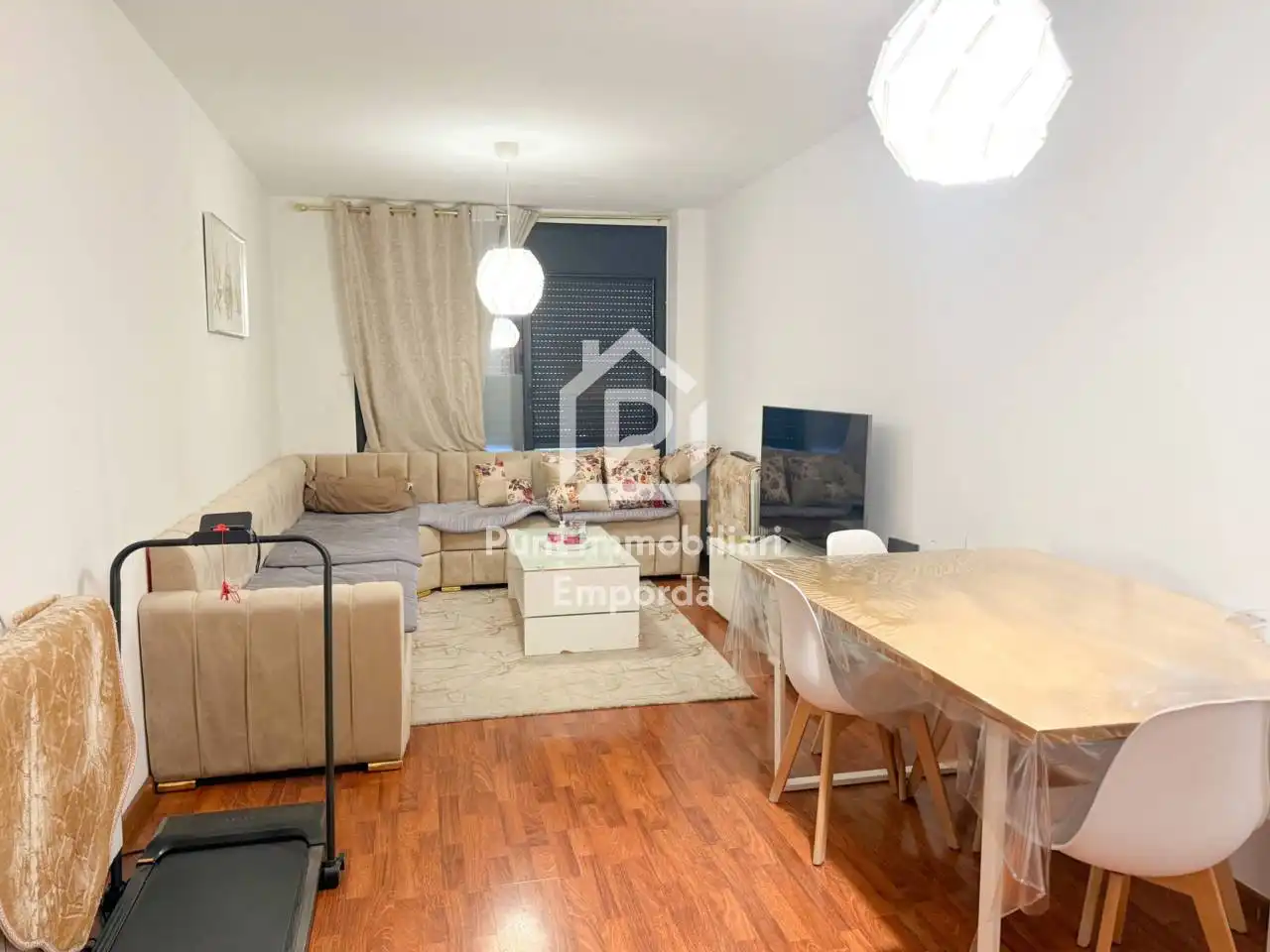 Sala de estar de Piso en venta en Figueres con Calefacción, Terraza y Amueblado