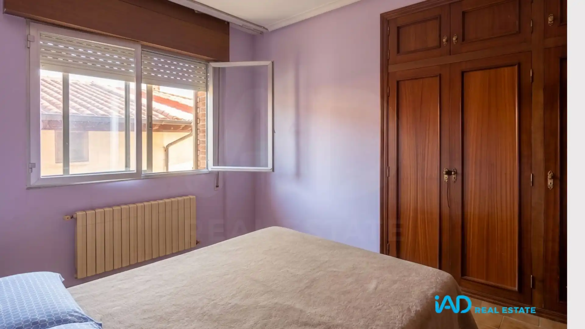 Bedroom of Flat for sale in Leza  with Heating