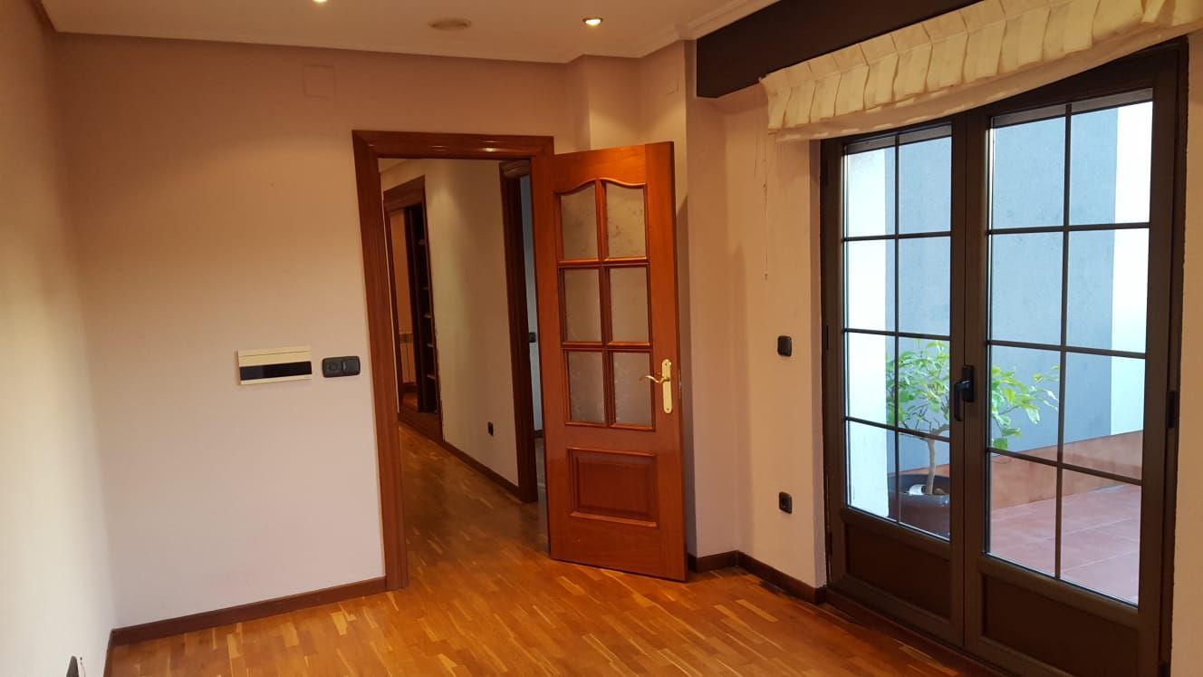 Pis de lloguer en Avilés amb Calefacció, Parquet i Terrassa