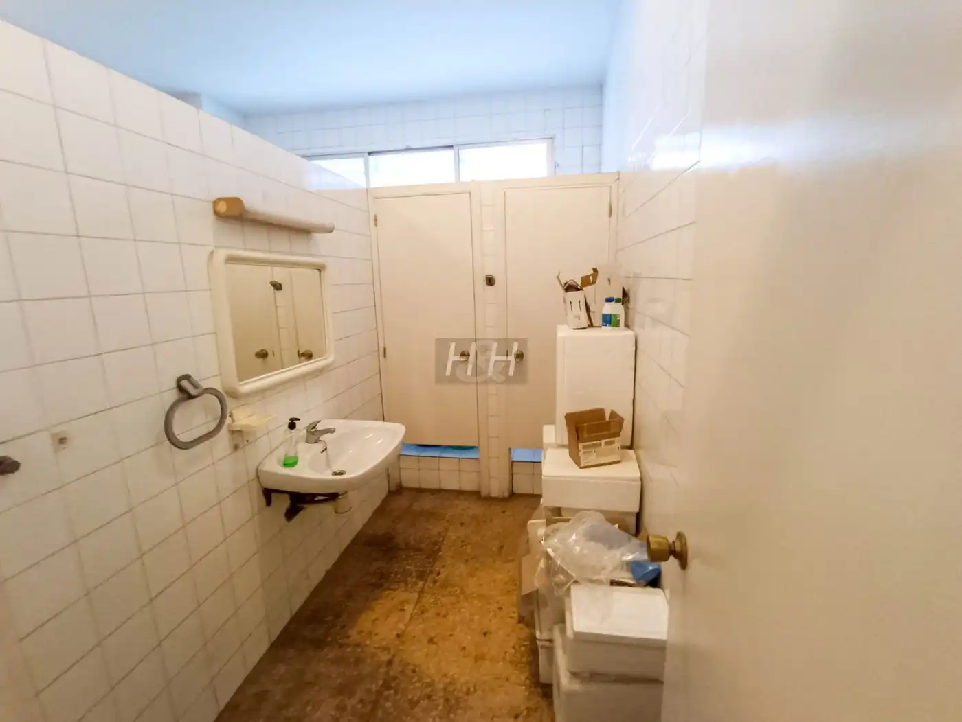 Bany de Nau industrial en venda en Sagunto / Sagunt amb Calefacció