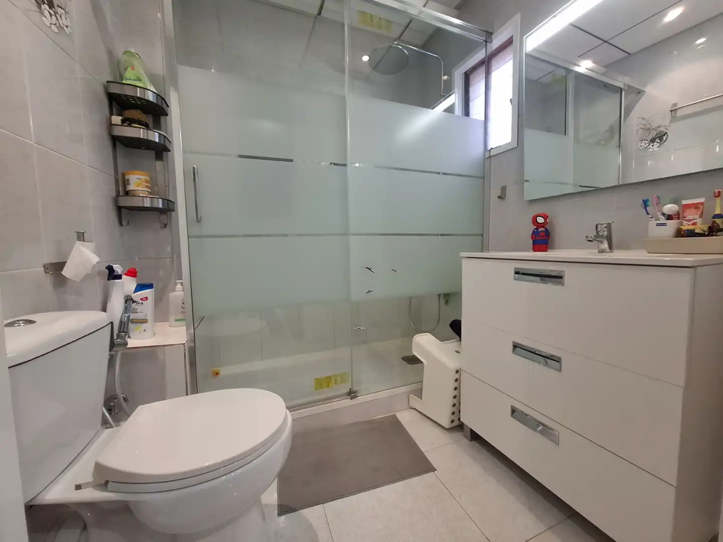 Bathroom of Flat for sale in Salut - Lloreda