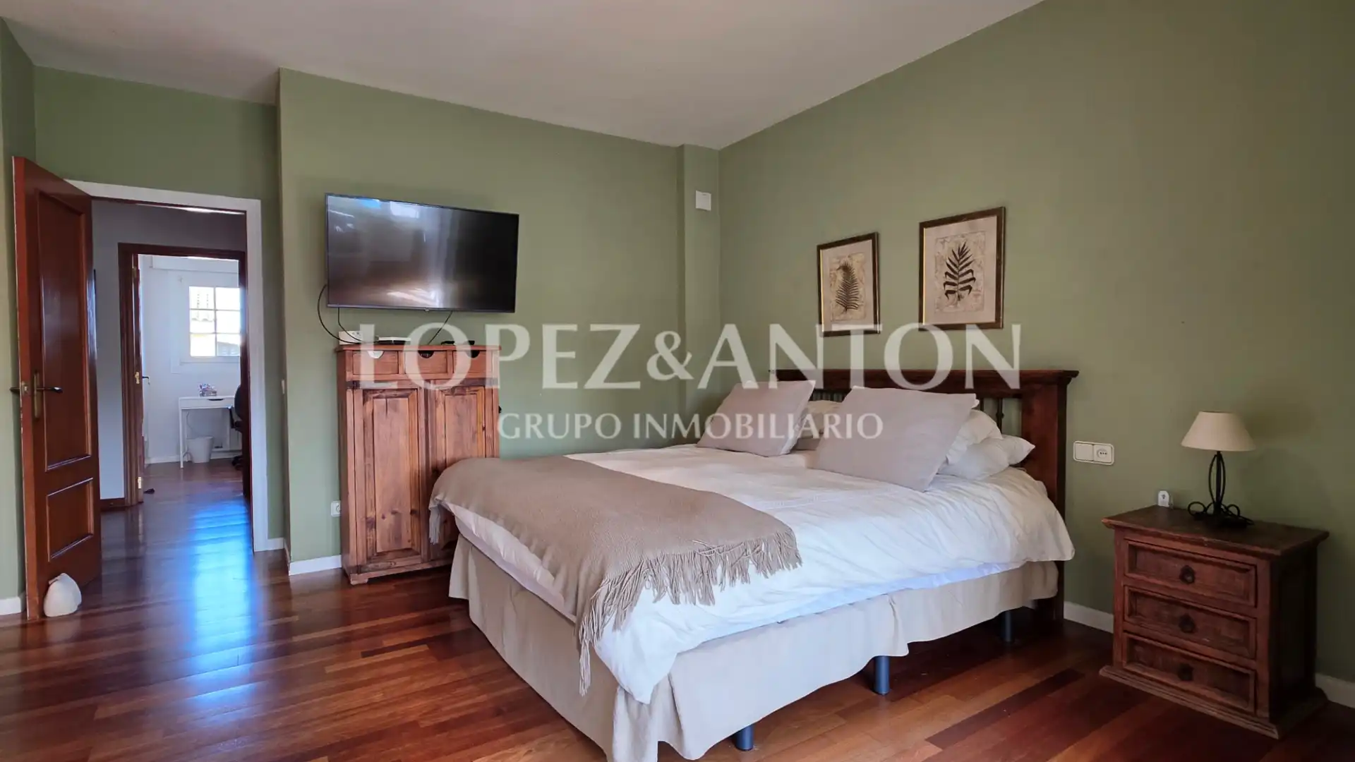 Habitación de Casa o chalet en venta en L'Eliana con Calefacción, Jardín privado y Parquet