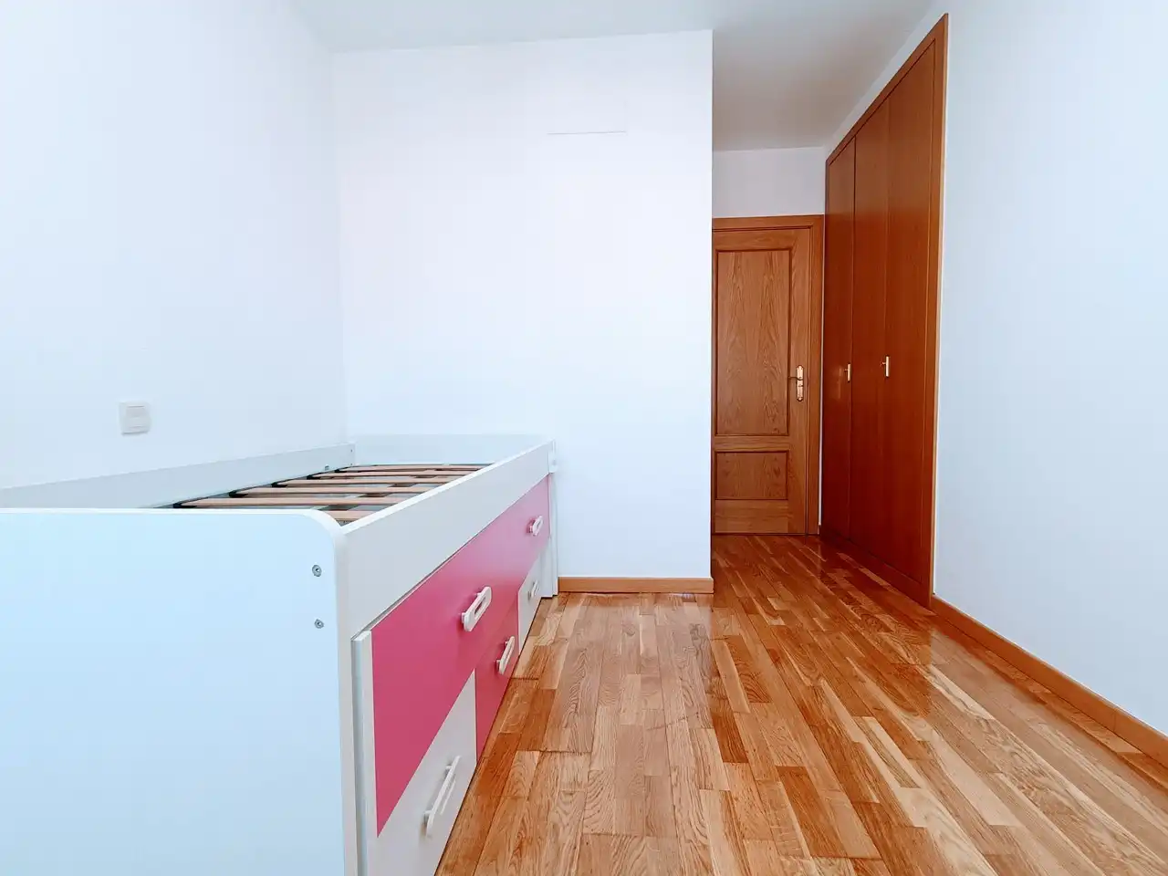 Schlafzimmer von Wohnung zur Miete in Madrid mit Klimaanlage, Heizung und Abstellraum