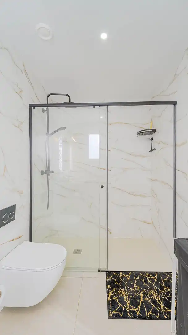 Bany de Casa o xalet en venda en Orihuela amb Aire condicionat, Jardí privat i Terrassa