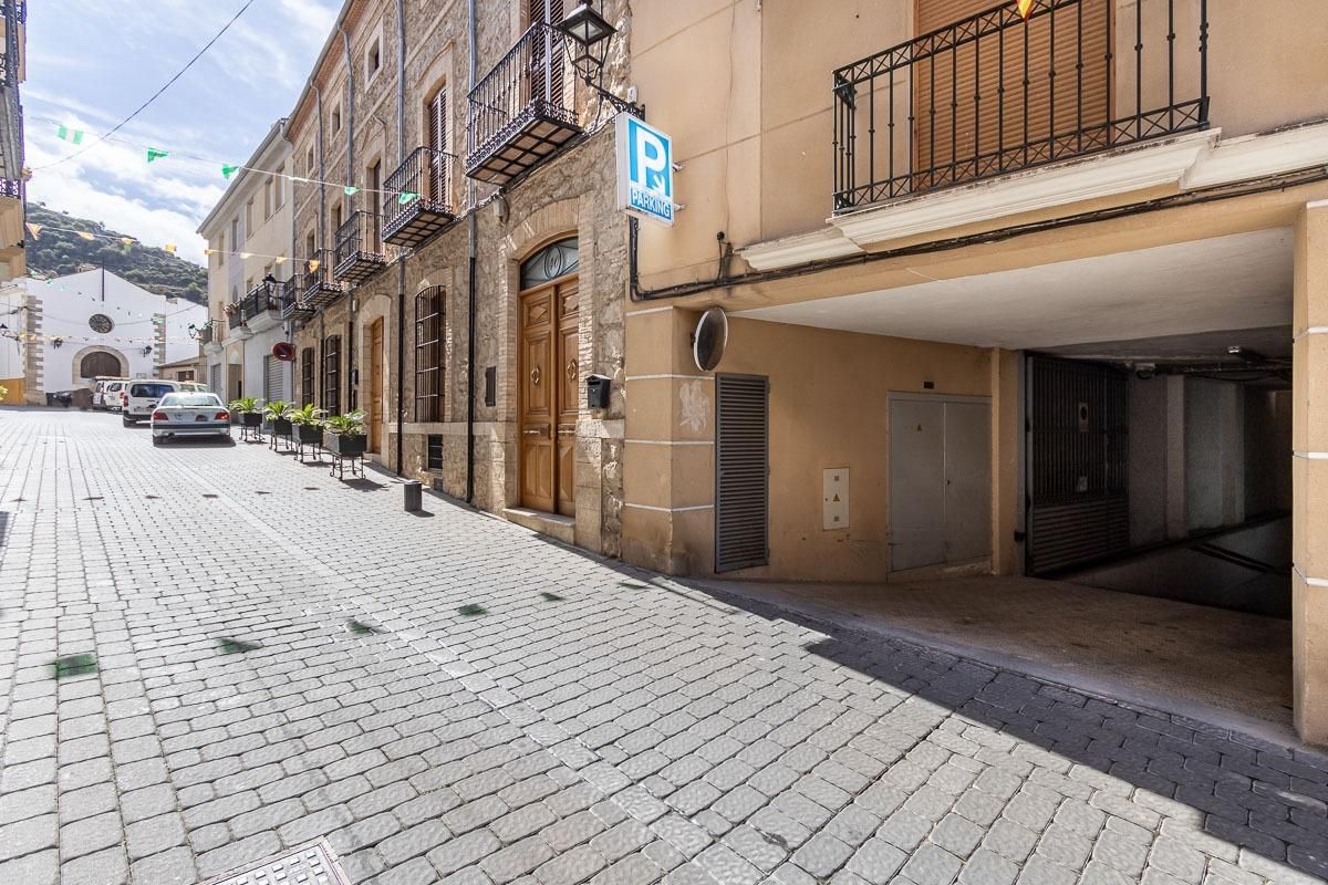 Parking of Single-family semi-detached for sale in Torres  with Heating, Terrace and Balcony
