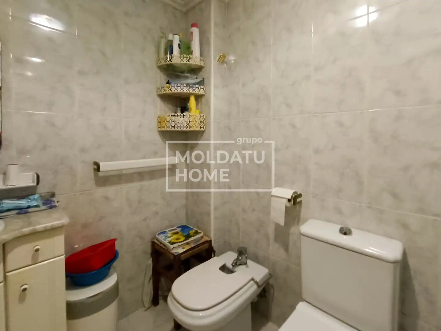 Bathroom of Flat for sale in Zumaia  with Heating and Storage room