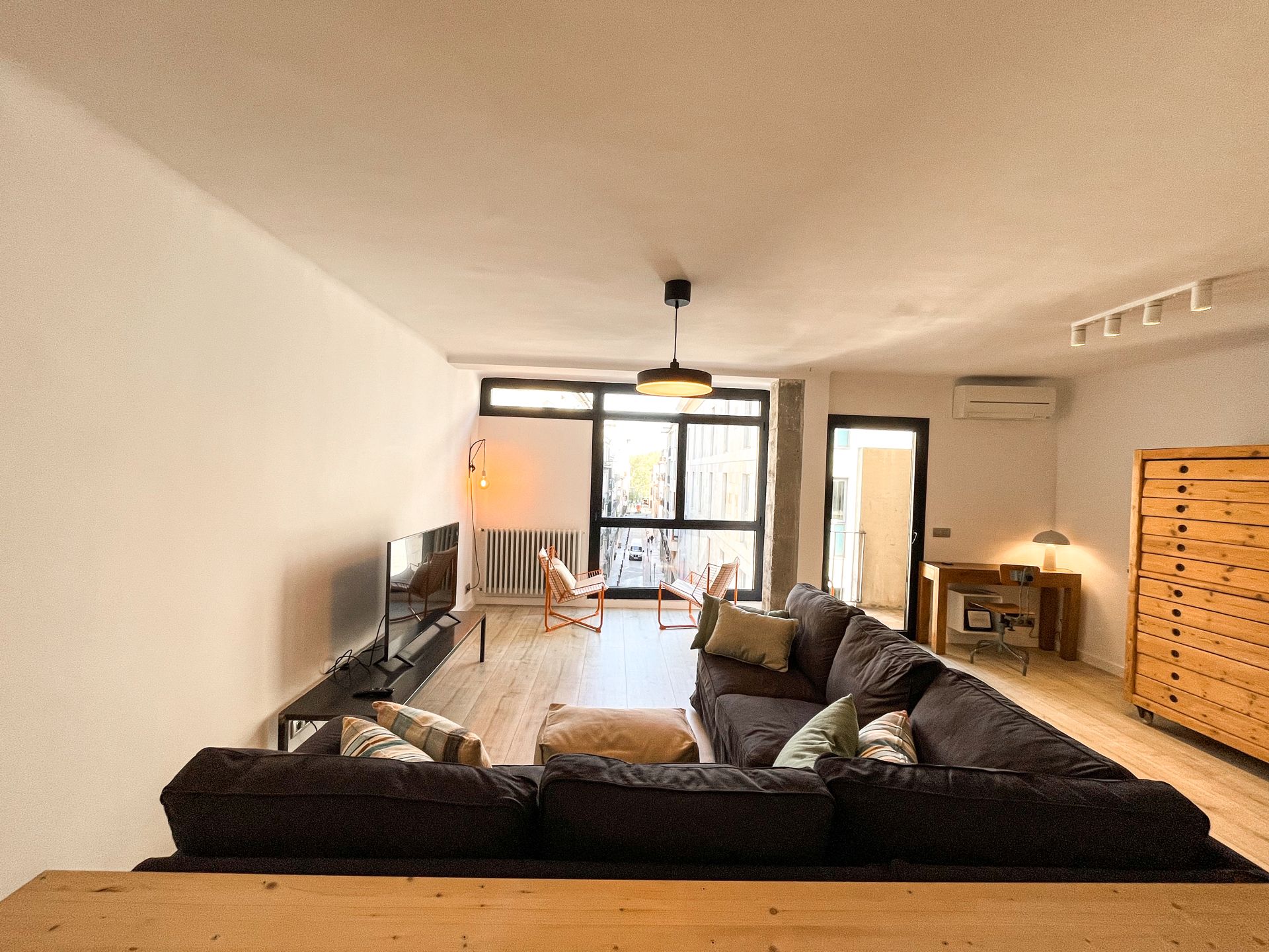 Sala d'estar de Apartament de lloguer en Girona Capital amb Aire condicionat, Calefacció i Moblat