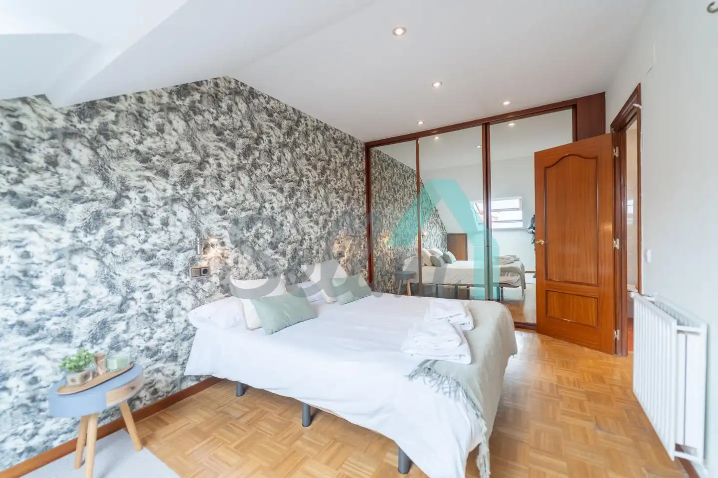 Bedroom of Duplexes for rent in Oviedo   with Heating, Parquet flooring and Storage room