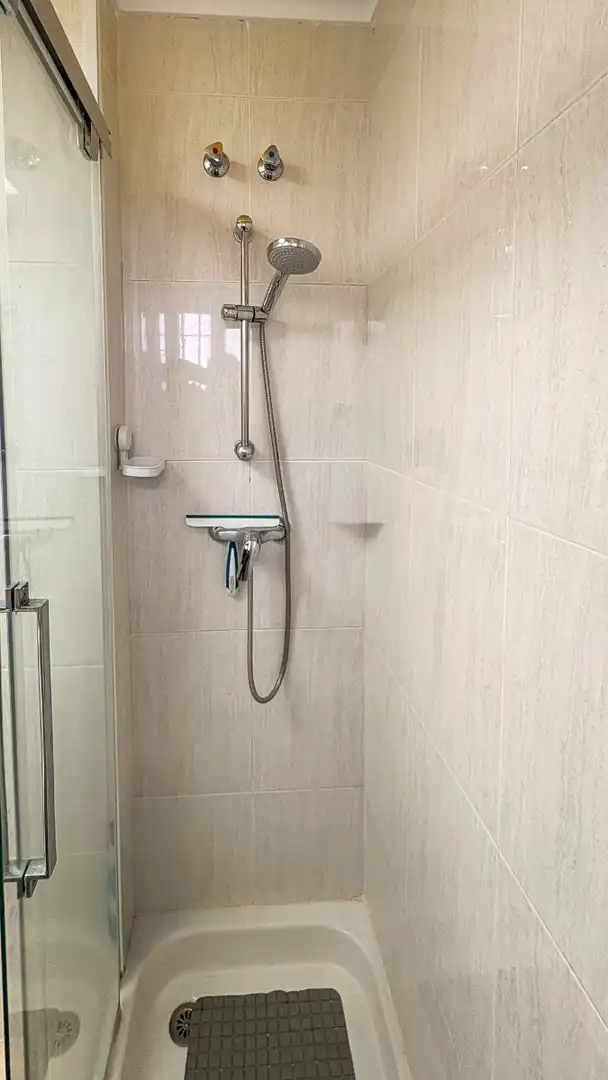 Bany de Casa adosada en venda en Elche / Elx amb Jardí privat, Terrassa i Traster