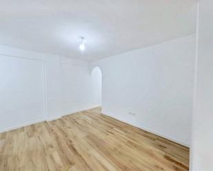 Flat to rent in  Madrid Capital  with Pets allowed