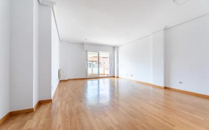Sala d'estar de Pis en venda en Pozuelo de Alarcón amb Aire condicionat, Calefacció i Parquet