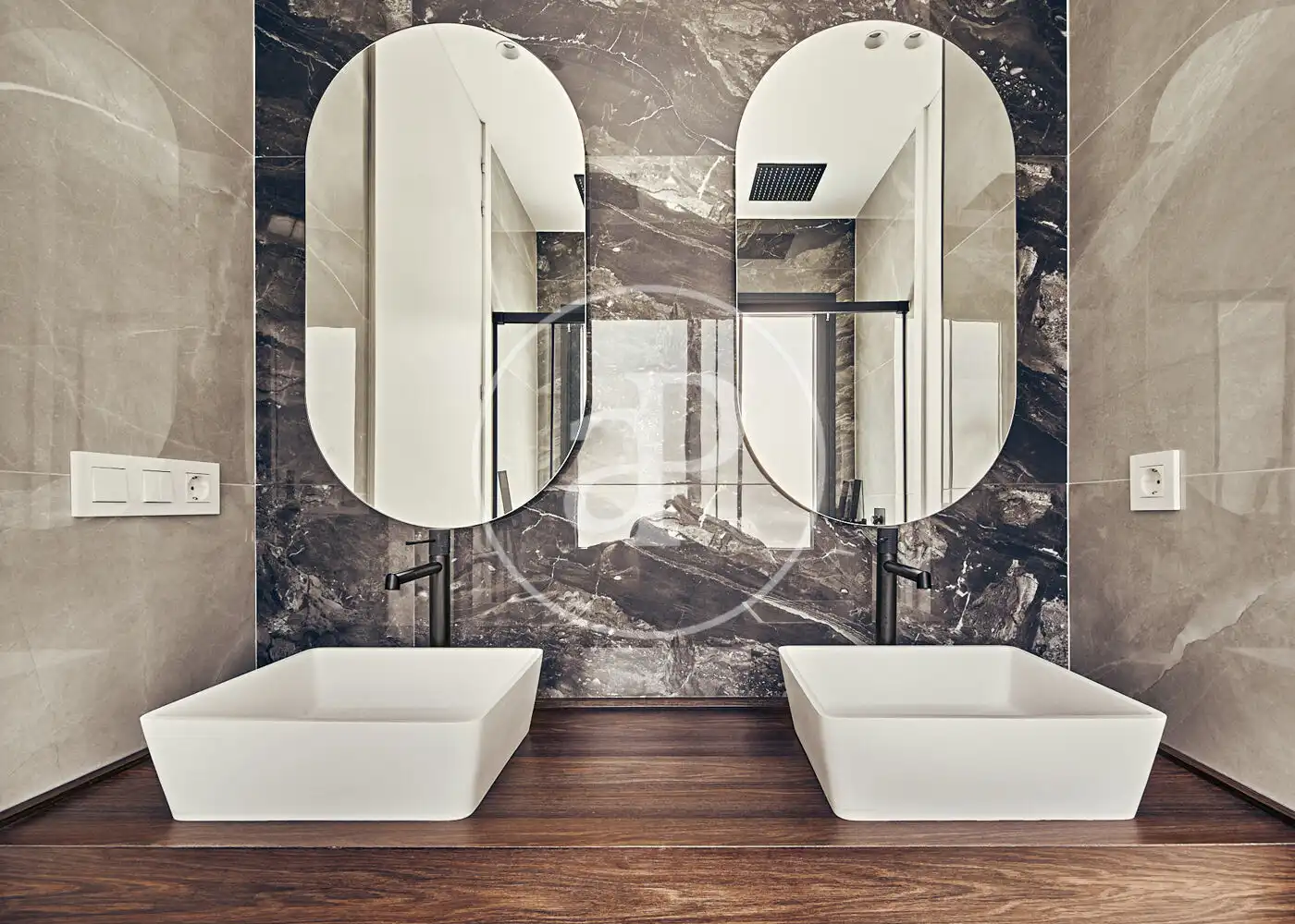 Badezimmer von Wohnung zum Verkauf in Madrid mit Klimaanlage, Heizung und Terrasse