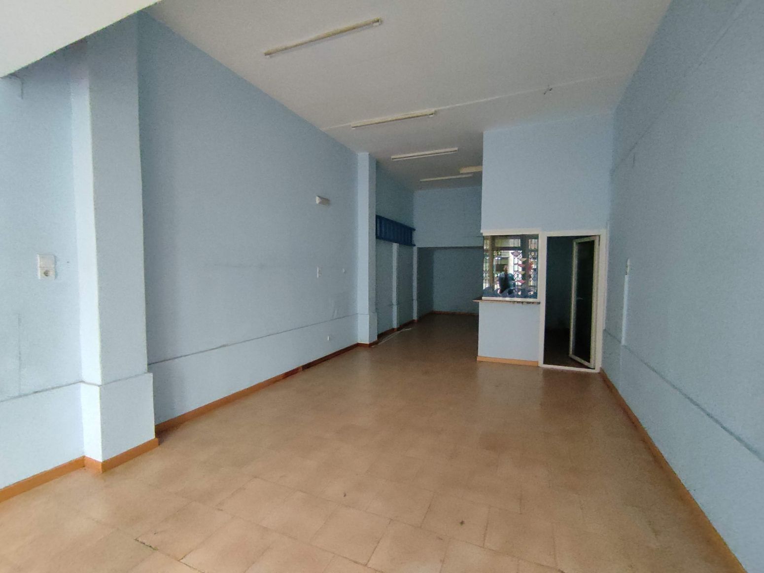 Local de lloguer a Gijón - Calle Gran Capitán, La Calzada, Oeste