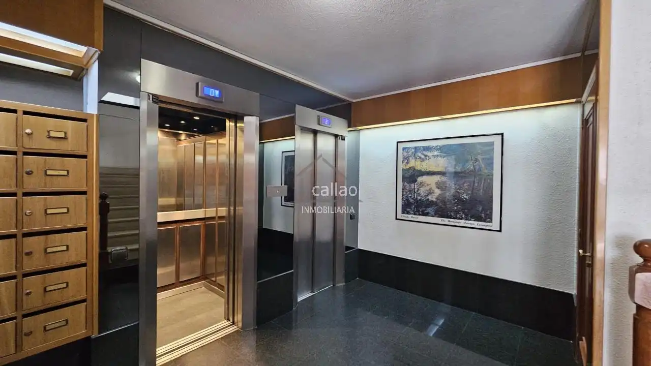 Piso en venta en Ferrol con Calefacción y Trastero