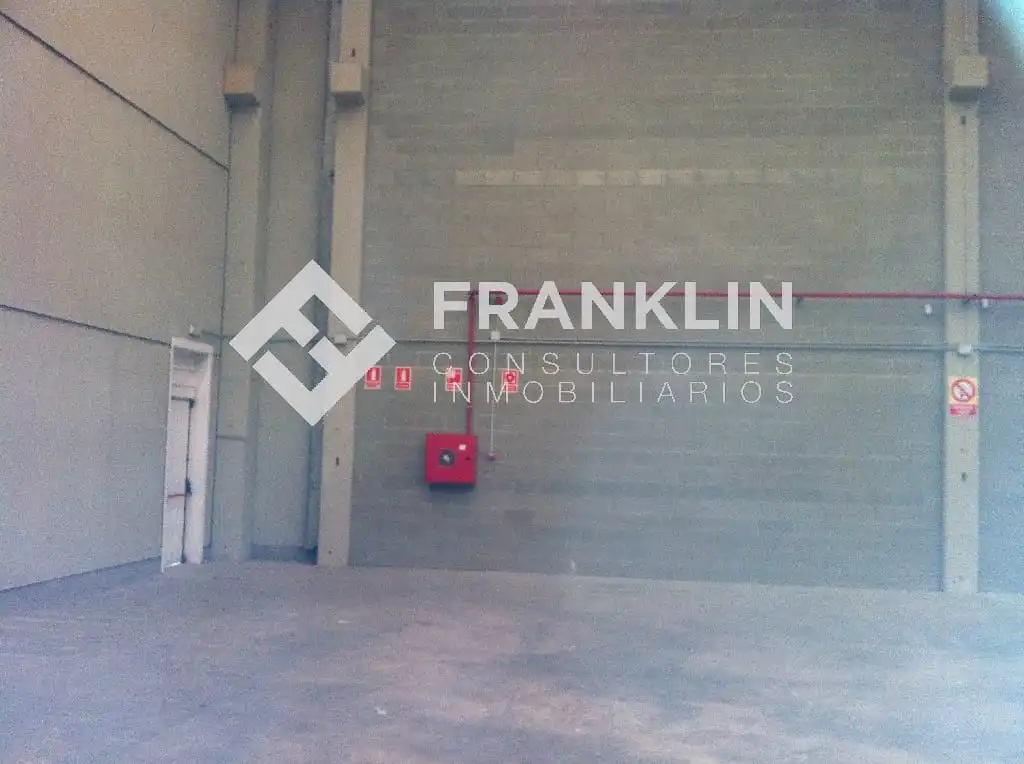 Industrial building to rent in Carrer del Comerç, imagen 7