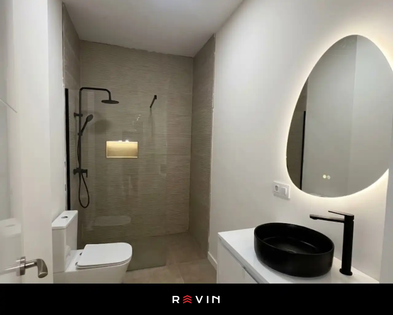 Baño de Piso en venta en Jaén con Aire acondicionado, Calefacción y Horno