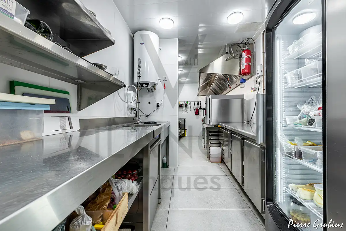 Kitchen of Commercial properties for rent in Falset  with Air Conditioner, Heating and Terrace