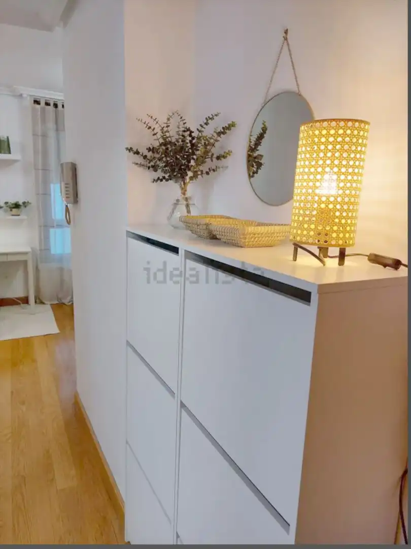 Flat for rent in Oviedo   with Furnished