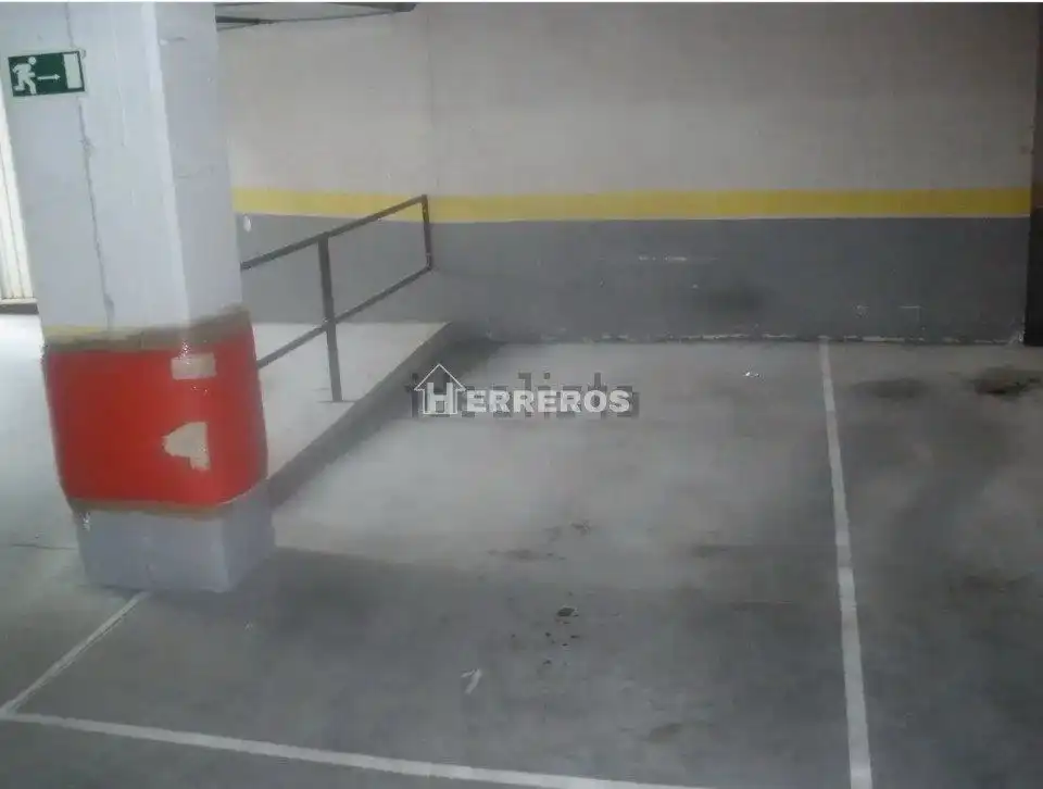 Parking of Flat for sale in  Logroño  with Heating, Parquet flooring and Storage room