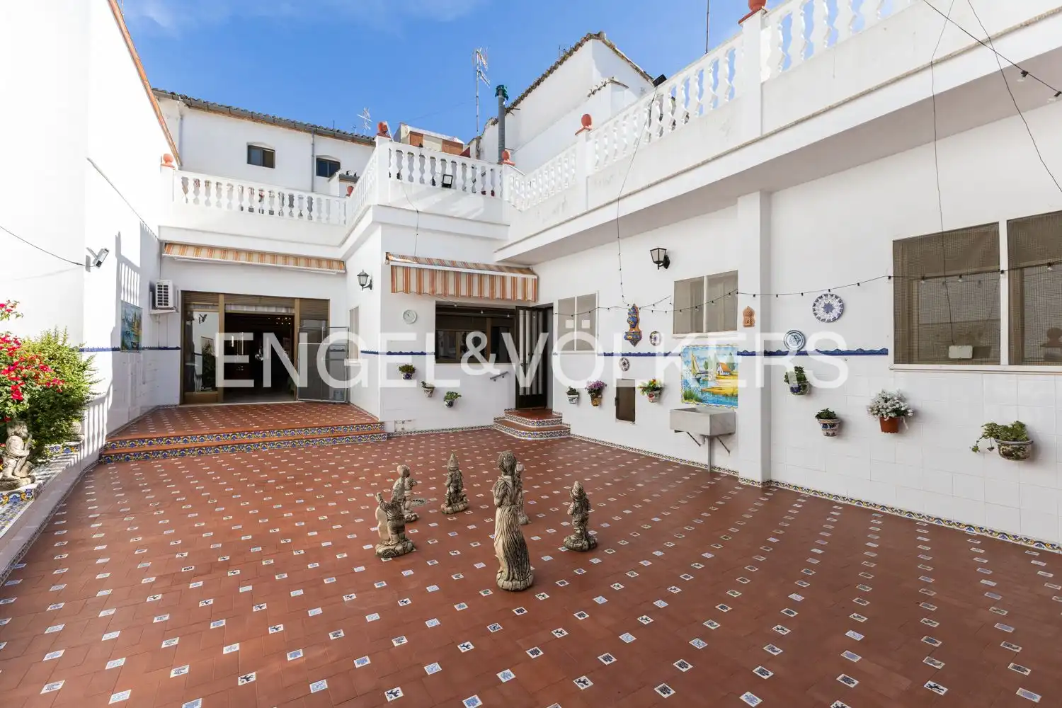Exterior view of Houses for sale in Villanueva de Castellón  with Heating and Private garden