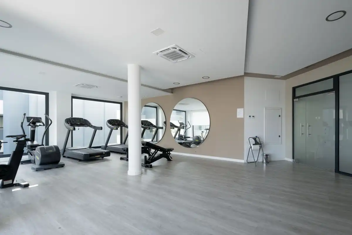 Penthouse with pool for sale in Selwo, imagen 27