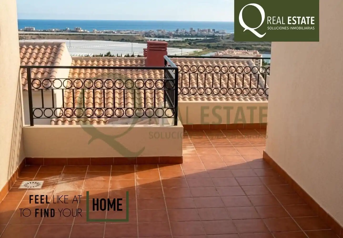 Terraced house with terrace for sale in Calle Aigualera, imagen 2