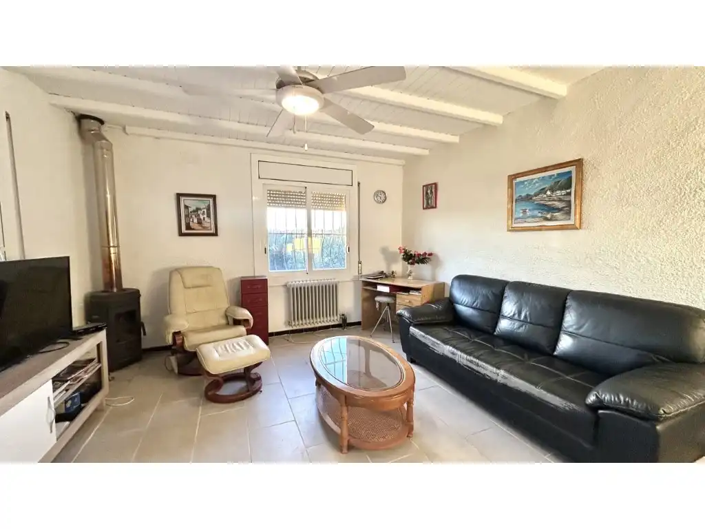Sala d'estar de Casa o xalet en venda en Roses