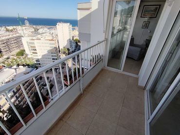 Apartament amb piscina en venda a Puerto Marina