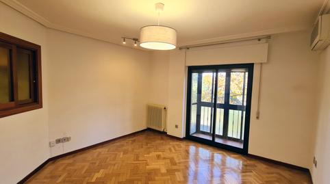 Foto 2 de Apartamento de alquiler en Zona Renfe, Madrid