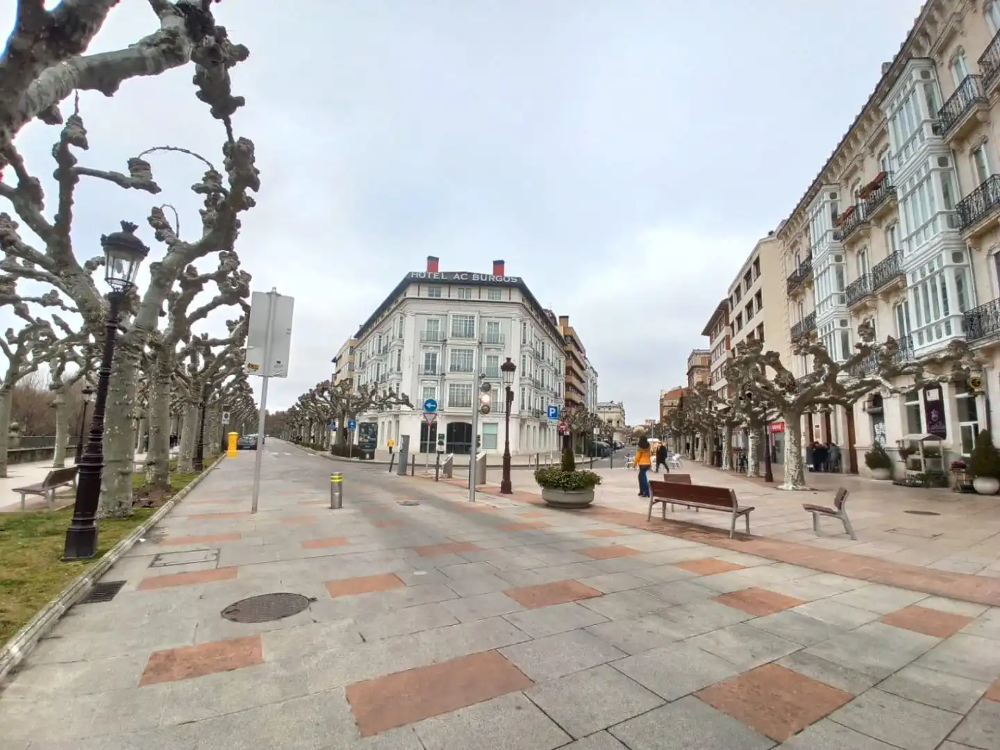Außenansicht von Wohnung zum Verkauf in Burgos mit Heizung und Parkett